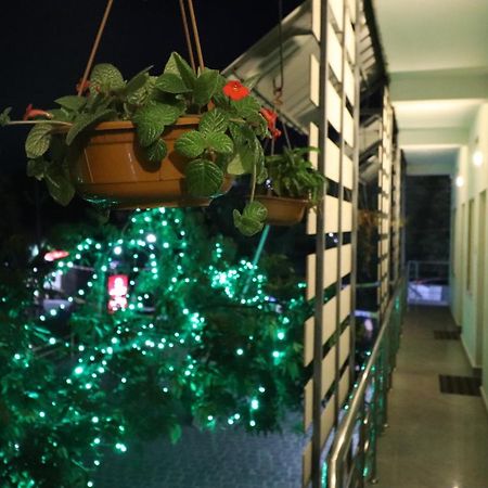 Jippus Galaxy Budget Air Port Hotel Kochi Zewnętrze zdjęcie