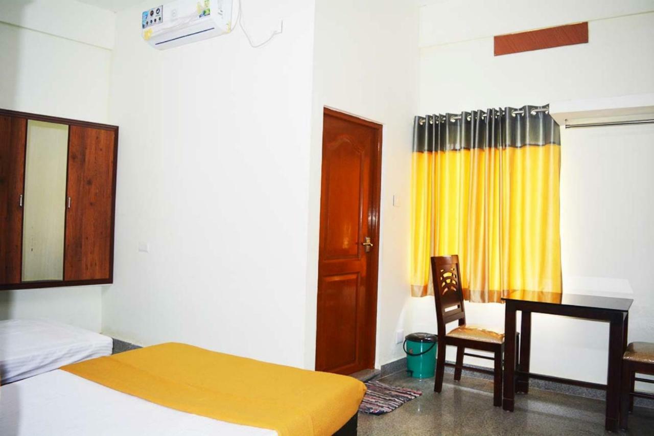 Jippus Galaxy Budget Air Port Hotel Kochi Zewnętrze zdjęcie