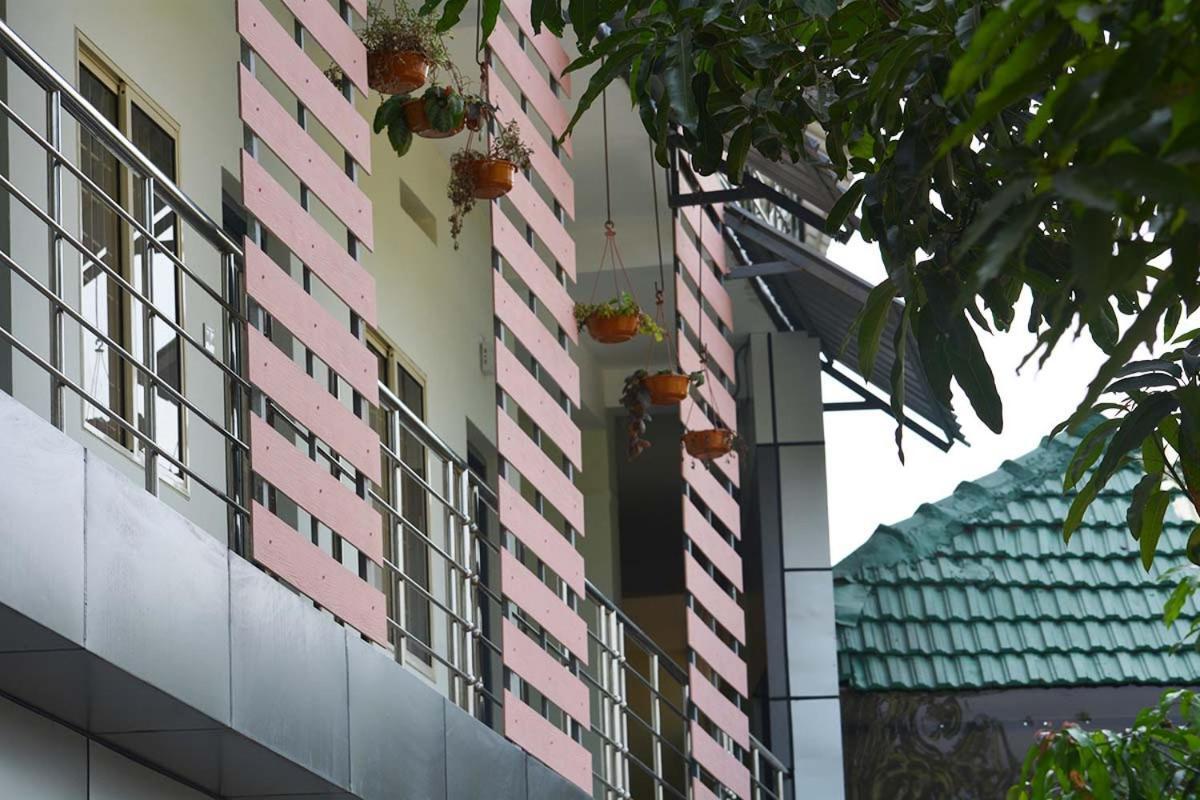 Jippus Galaxy Budget Air Port Hotel Kochi Zewnętrze zdjęcie