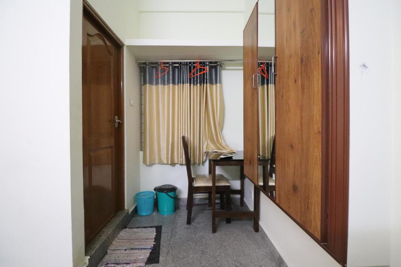 Jippus Galaxy Budget Air Port Hotel Kochi Zewnętrze zdjęcie