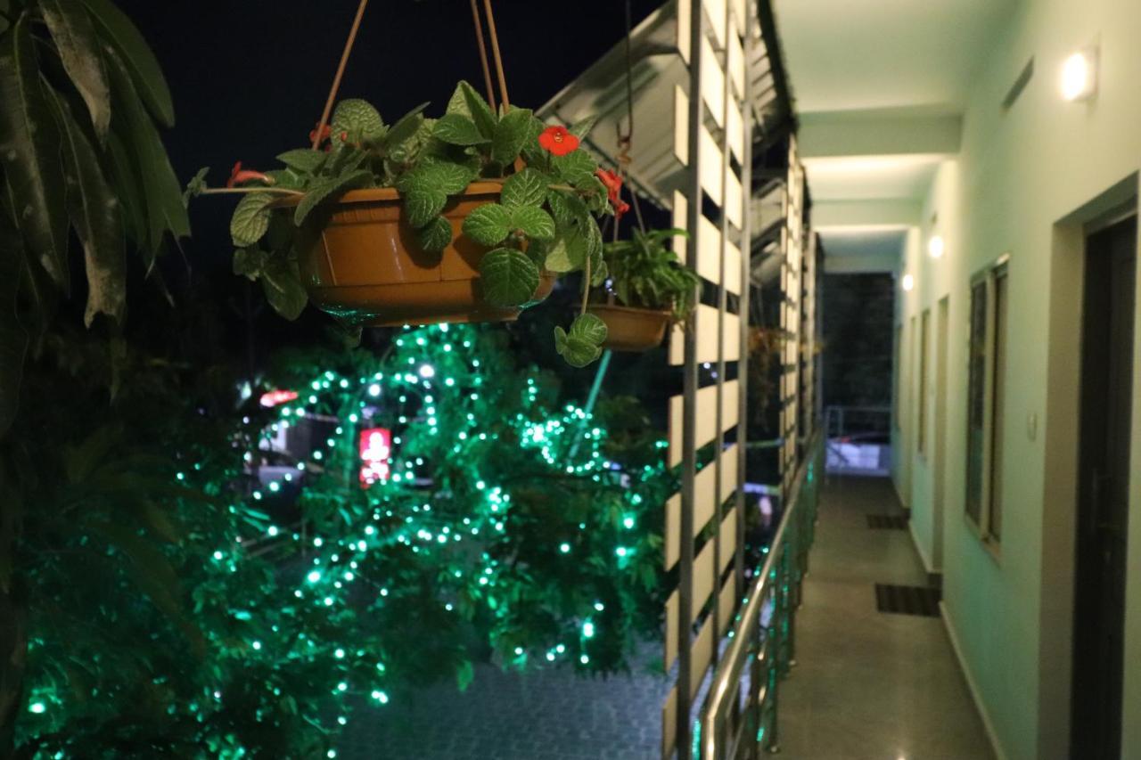Jippus Galaxy Budget Air Port Hotel Kochi Zewnętrze zdjęcie